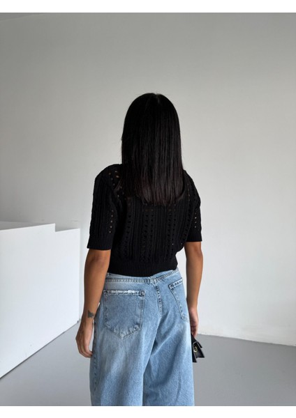 Kısa Kollu Ajurlu Desen Düğme Detaylı %100 Pamuk Crop Hırka