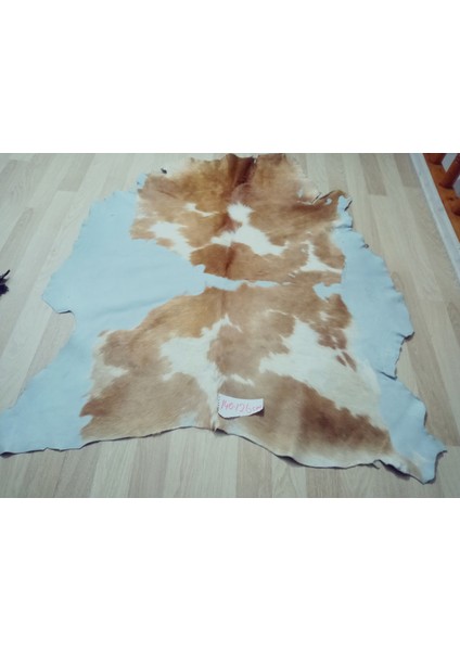 Doğal Işlenmemiş Hakiki Derisi Dana Postu Halı Yolluk