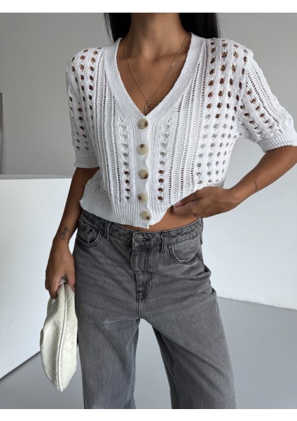 Kısa Kollu Ajurlu Desen Düğme Detaylı %100 Pamuk Crop Hırka fiyatları