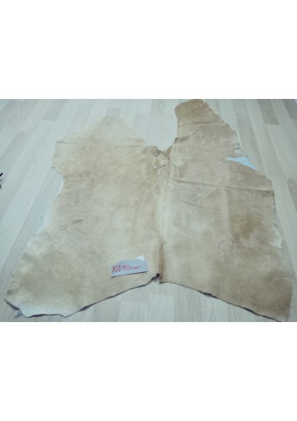 Doğal Işlenmemiş Hakiki Derisi Dana Postu Halı Yolluk