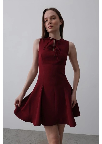 Fiyonk Detay Sıfır Kollu Mini Elbise - Bordo fırsatları