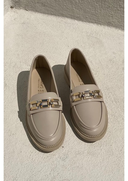 Yovric Mat Deri Bej Kadın Loafer