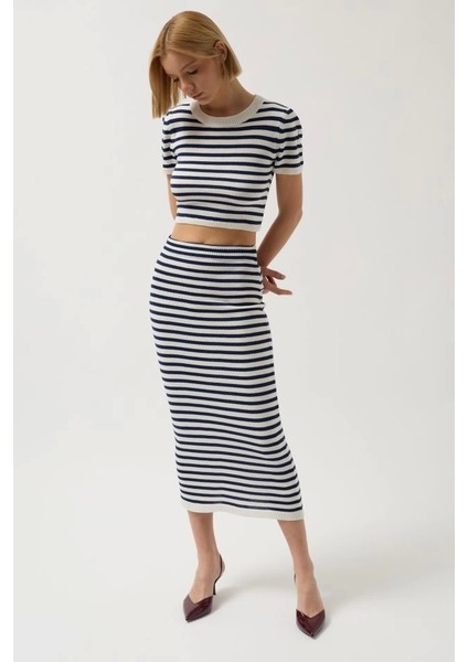 Çizgili Bisiklet Yaka Crop modelleri