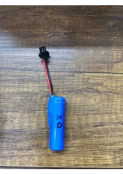 3.7V 14500 Li-Ion Siyah Soketli Oyuncak Araba Pili Şarjlı Uzaktan Kumandalı Oyuncak Araba Lion Pili modelleri