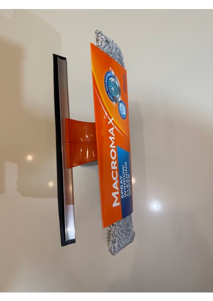 Spreyli Cam Temizlik Aparatı – Mikrofiber Cam Sileceği, Su Hazneli, Iz Bırakmayan Pratik Temizlik fırsatları