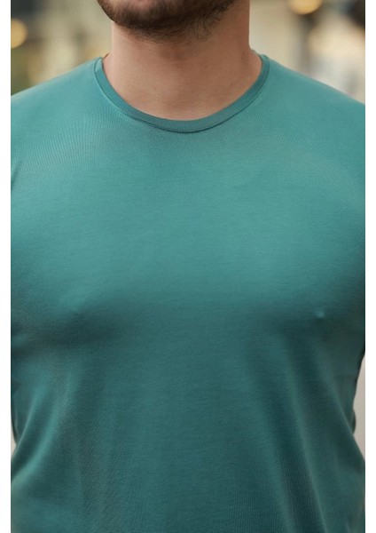 Erkek Bisiklet Yaka Basic Kısa Kollu Tişört modelleri