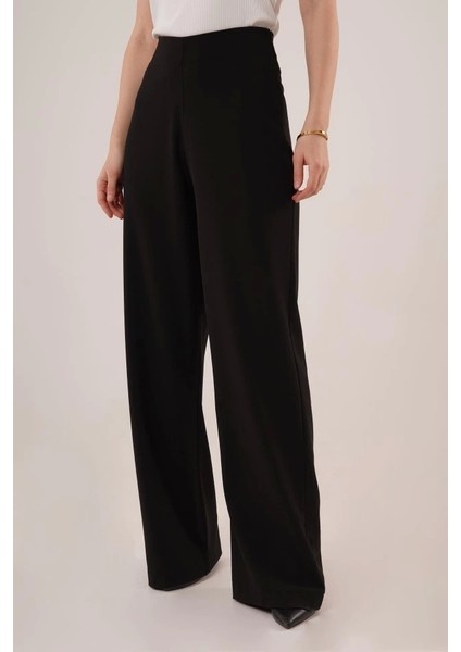 Bol Paça Yandan Fermuarlı Siyah Kumaş Pantolon