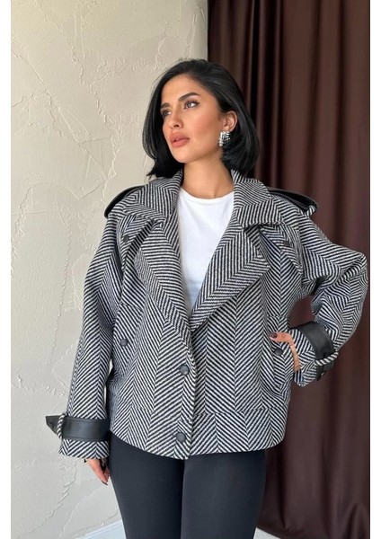 Gri Çizgili Deri Garnili Ceket