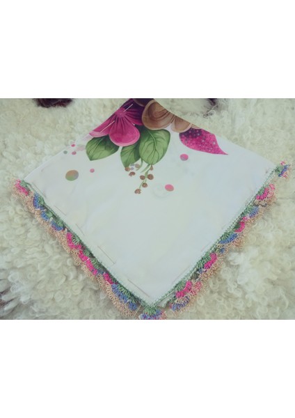 ve Reyhan %100 Pamuk Yazma Üzerine Tamamı El Işi Dört Tarafı Oyalı Yazma, Eşarp, Mevlit Örtüsü 100 x 100CM