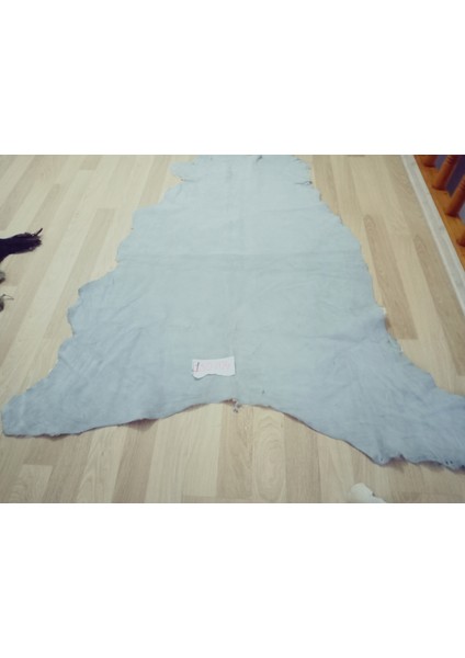 Doğal Işlenmemiş Hakiki Derisi Dana Postu Halı Yolluk modelleri