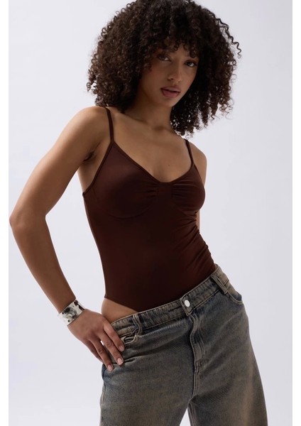 Önü Büzgülü Askılı Bodysuit modelleri