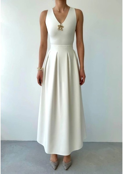 Late Yıldız Detaylı Elbise fiyatları