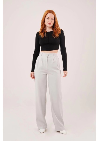 Bol Paça Piliseli Gri Pantolon