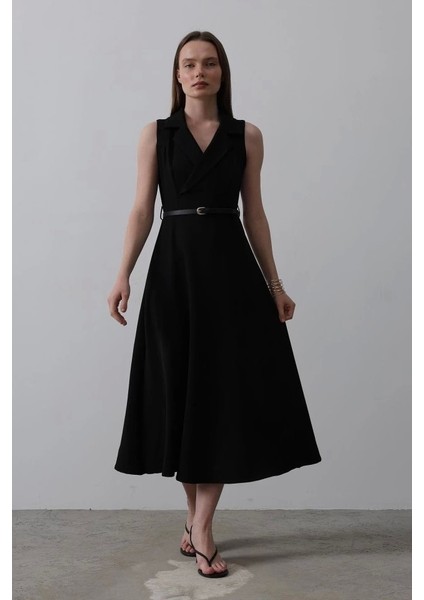 Sıfır Kollu Kemer Detaylı Elbise - Siyah