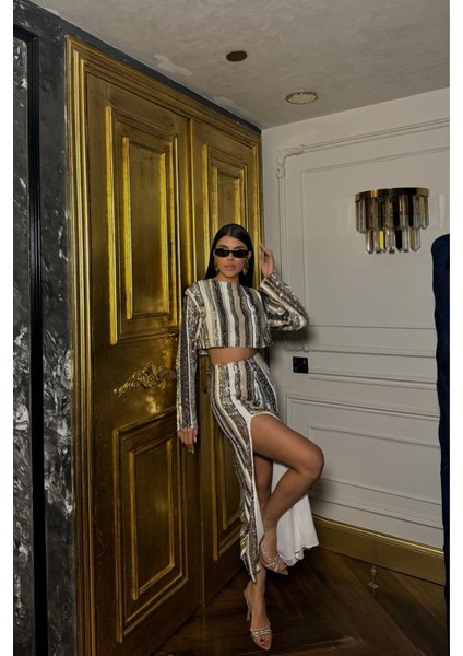 Şerit Payet Crop Bluz - Yırtmaçlı Etek Takım - Siyah