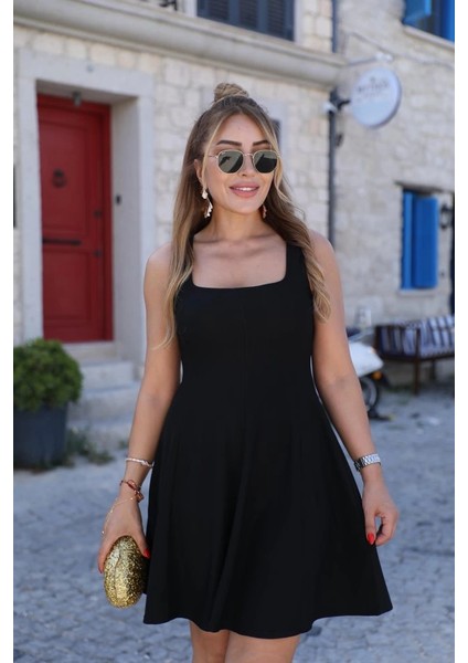 Kadın Kare Yaka Mini Elbise