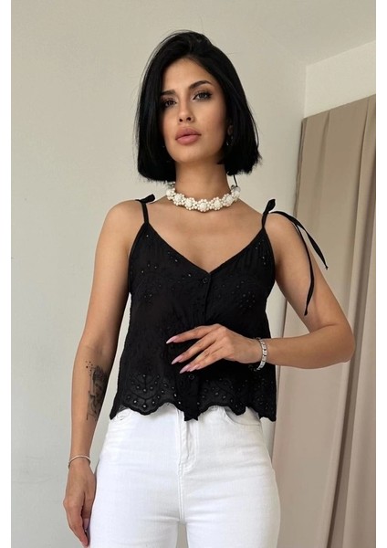 Siyah Bağcıklı Brode Bluz