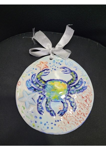 El Işçiliği Yengeç Figürlü Deniz Temalı Yuvarlak Seramik Duvar Süsü