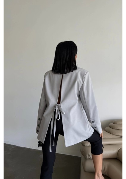 Arkası Yırtmaç Detaylı Ceket - Gri