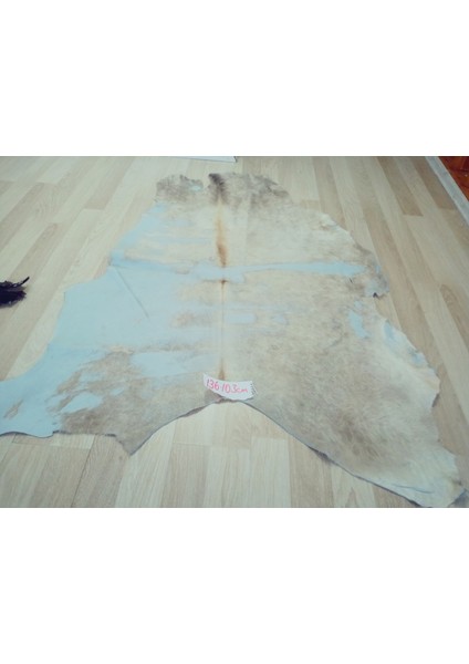 Doğal Işlenmemiş Hakiki Derisi Dana Postu Halı Yolluk