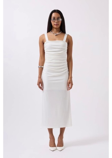 Yırtmaç Detay Sırt Dekolte Elbise fiyatları