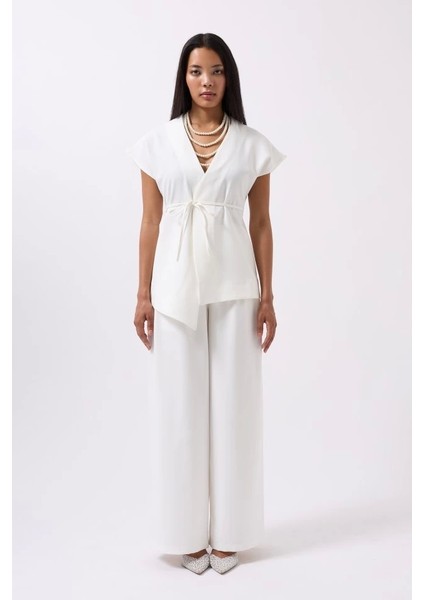 Bağcık Detay Yelek fiyatları