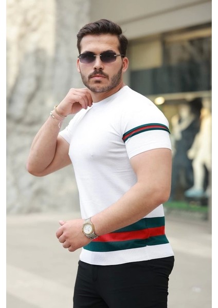 Erkek Bisiklet Yaka Bel ve Kol Şerit Desenli Kısa Kollu Tişört fiyatları