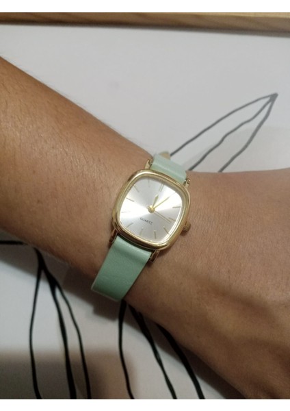 Zincir Kordon Retro Still Marka Model Vintage Oval Kadın Kol Saati 0021