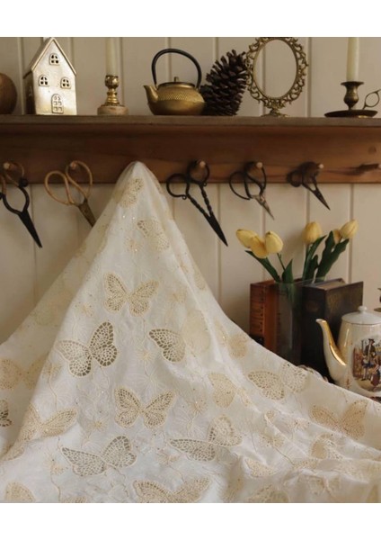 Pamuk Fisto Dantel Kelebek Detaylı Minik Zarif Pullu Krem Renkte