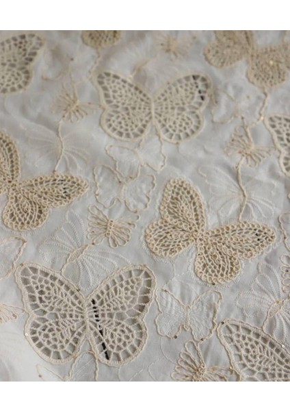 Pamuk Fisto Dantel Kelebek Detaylı Minik Zarif Pullu Krem Renkte