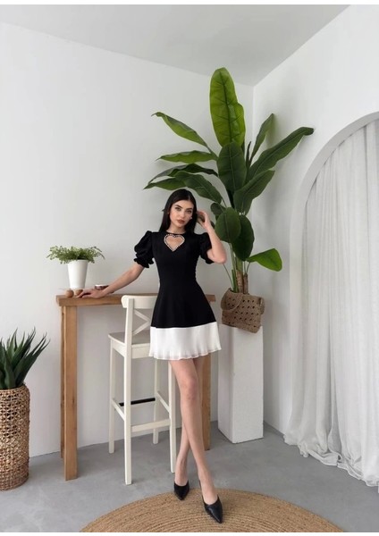 Safe Kalp Detaylı Elbise fırsatları