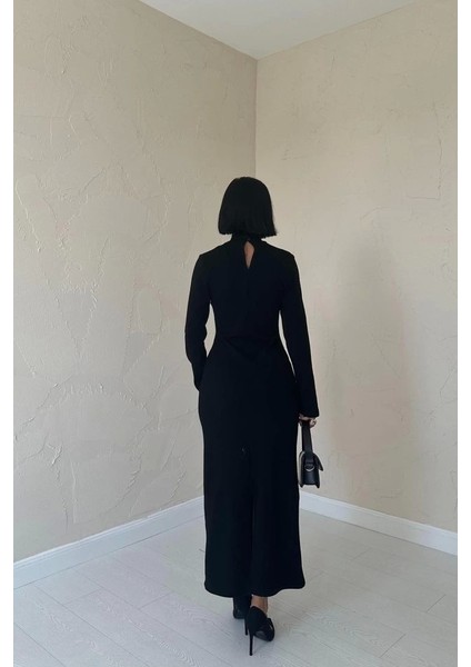 Siyah Omzu Güllü Düz Elbise fırsatları