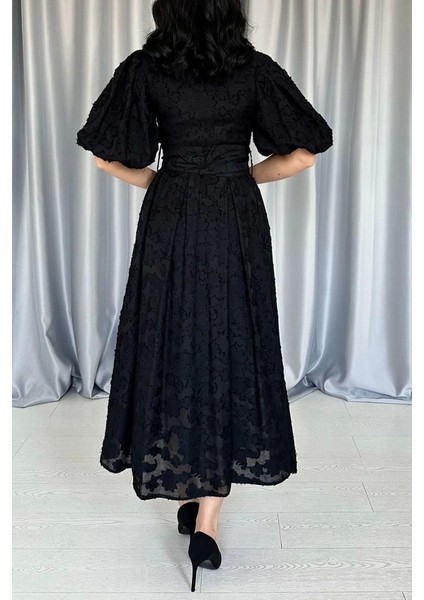 Siyah Kemerli Balon Kollu Elbise fırsatları