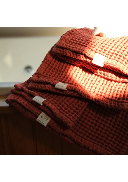 Premium Waffle %100 Pamuk 4’lü Kiremit Renk Banyo Havlu Seti