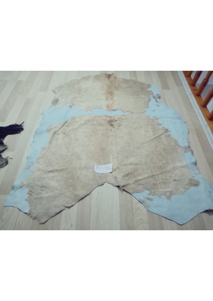 Doğal Işlenmemiş Hakiki Derisi Dana Postu Halı Yolluk