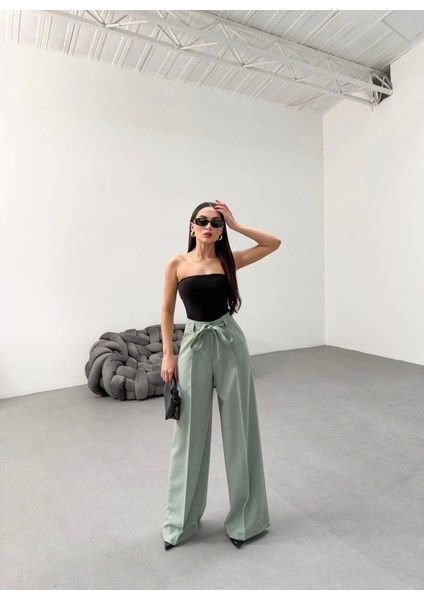 Sante Çi̇zgi̇li̇ Bel Kuşakli Palazzo Pantolon