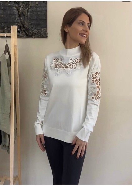 Kol ve Ön Detaylı Bluz fiyatları