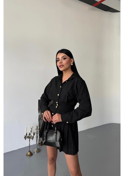 Önden Gold Düğmeli Pileli Kısa Elbise - Siyah fiyatları
