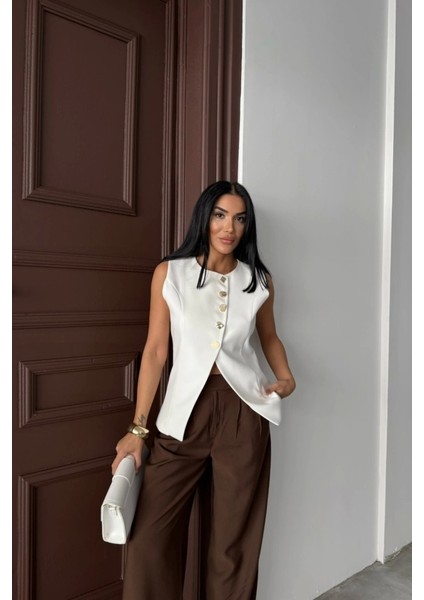 Gold Düğme Detaylı Yelek - Beyaz fırsatları