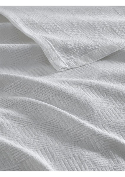 %100 Pamuk Otel Pikesi – Beyaz, Kendinden Desenli Çift Kişilik 200X230 fiyatları