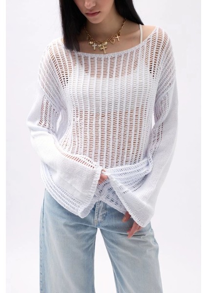 Kayık Yaka Ajurlu Bluz fırsatları