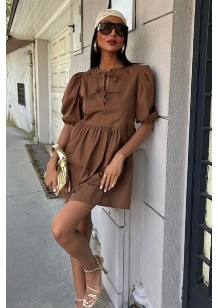 Önü Fiyonk Bağlamalı ve Balon Kollu Elbise 2893