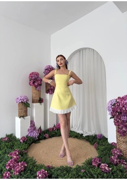 Steel Fiyonk Detay Elbise modelleri