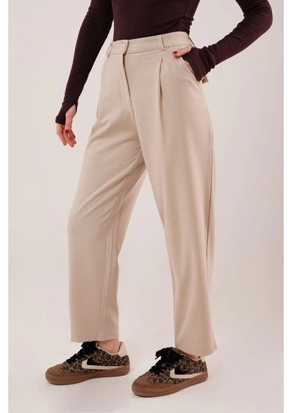 Kapama Cep Detaylı Krem Pantolon fiyatları