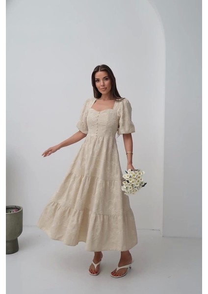 Bej Süs Düğmeli Balon Kollu Elbise