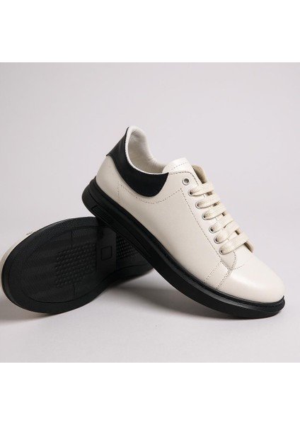 Özel Tasarım Beyaz Ayakkabı
