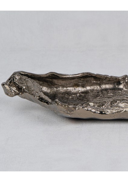 Eskitme Pirinç Yaprak Formlu Büyük Sunum Tabağı