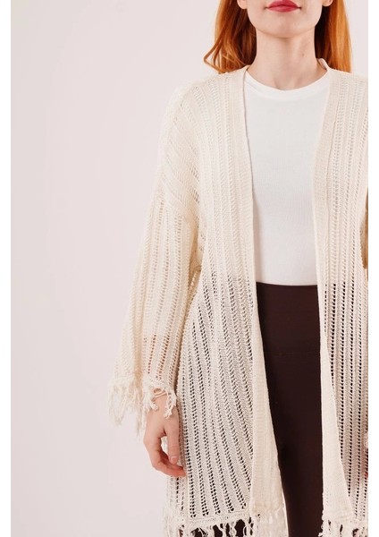 Püskül Detaylı Delikli Model Krem Hırka fiyatları