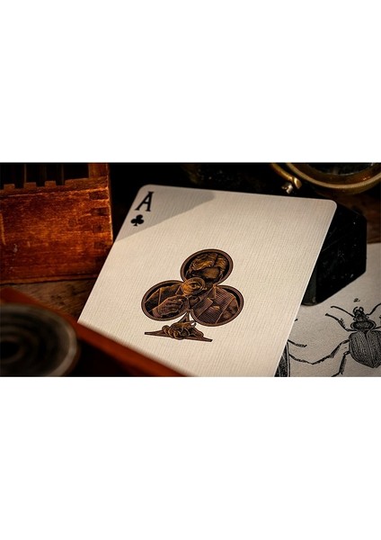 The Beetle Backs (Crimson Edition) Premium Oyun Kağıdı Iskambil Kartları Destesi fırsatları