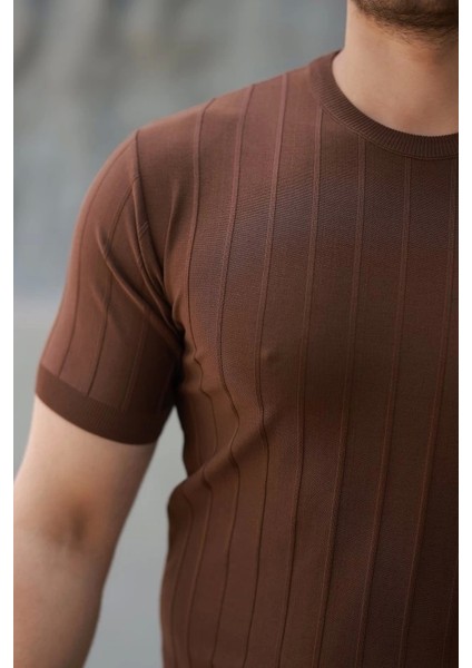 Erkek Kısa Kollu Bisiklet Yaka Çizgili Triko Tişört modelleri